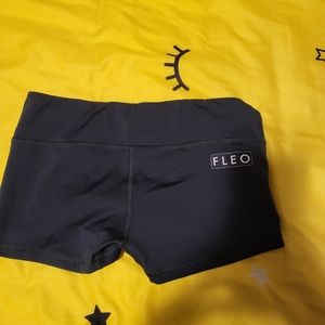 Fleo shorts please read details
